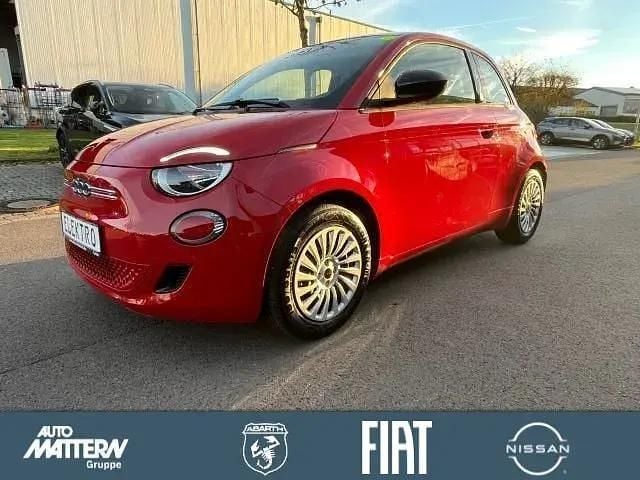 Rot Neu 2025 Fiat 500e Red Limousine | 23.490 € - Bild 1/4