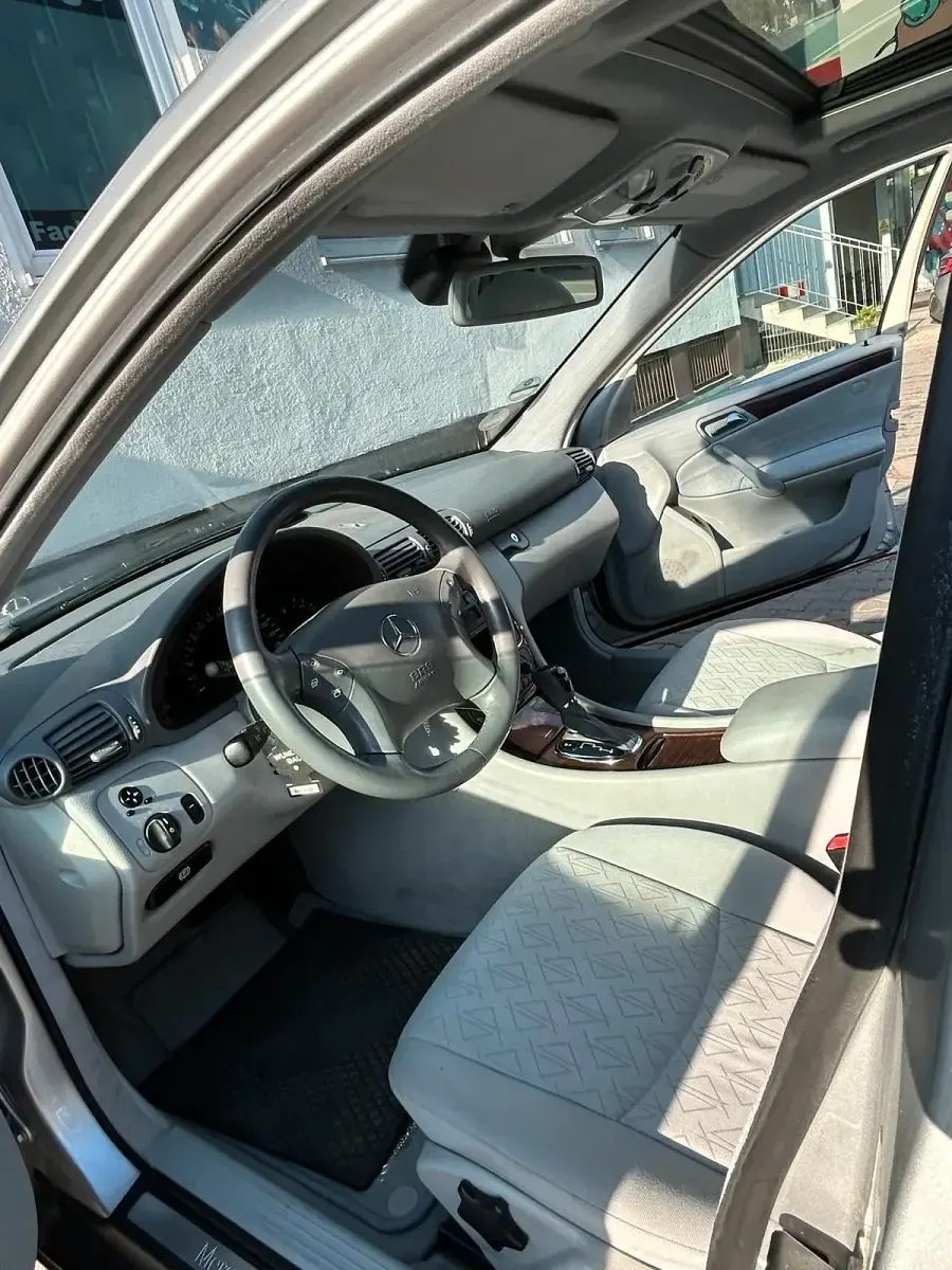 Gebraucht Mercedes C240 170 PS (125 kW) 2000 Grau Limousine