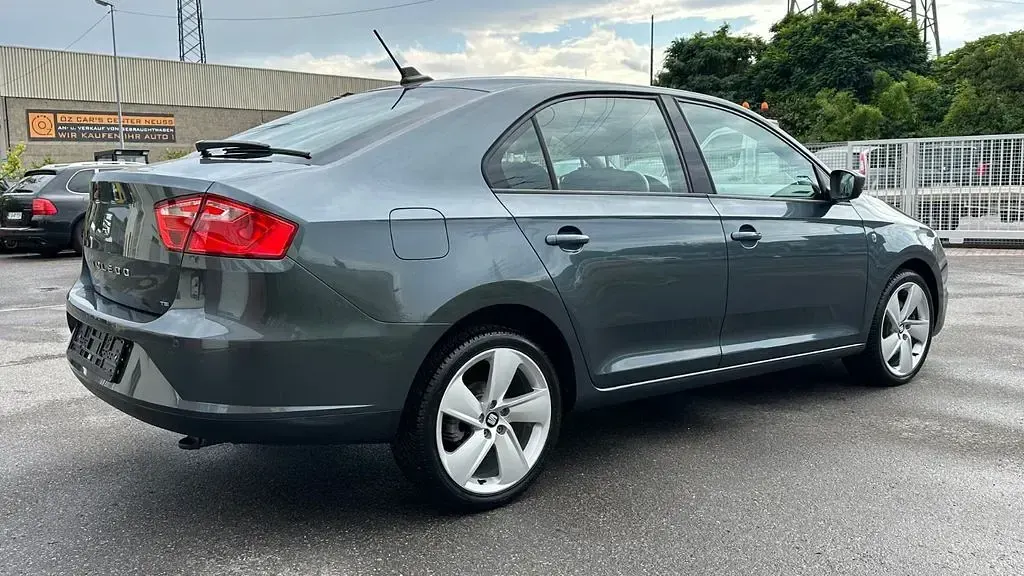 Gebraucht Seat Toledo Style 122 PS (89 kW) 2014 Grau Kleinwagen