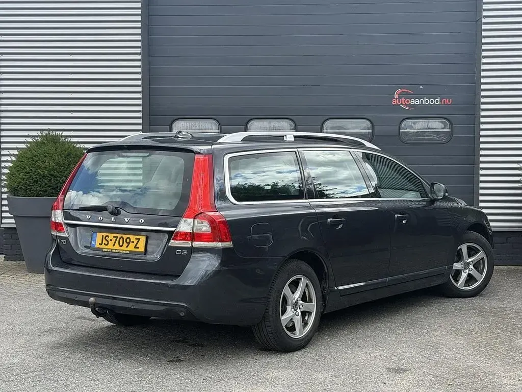 Gebraucht Volvo V70 150 PS (110 kW) 2016 Grau Kombi