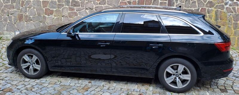 Gebraucht Audi A4 Ambiente 150 PS (110 kW) 2016 Schwarz Kombi