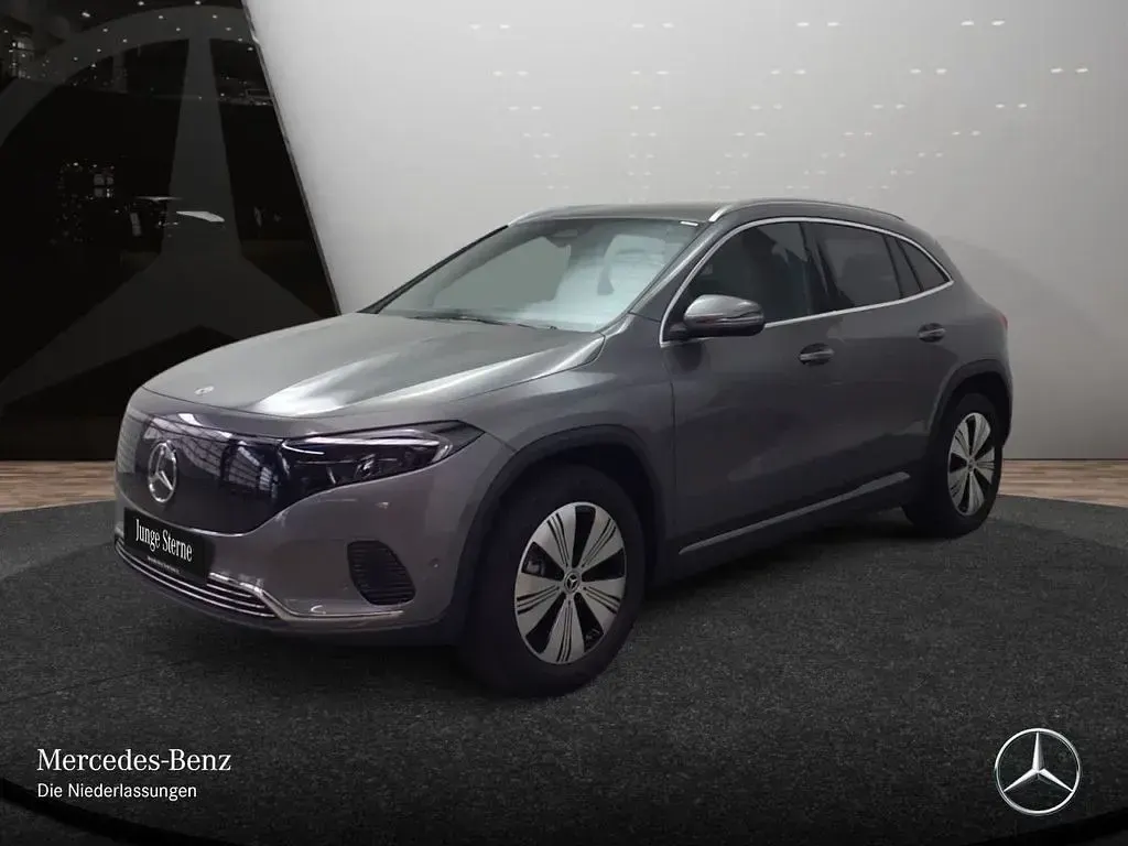 Second-hand Mercedes EQA250 Advanced 139 kW (190 CP) 2025 Gri SUV
