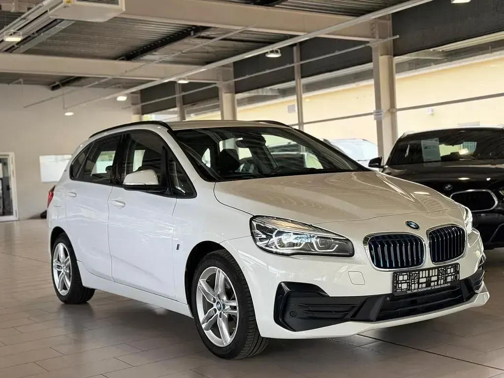 Gebraucht BMW 225 Active Tourer Advantage 233 PS (171 kW) 2018 Weiß Van / Kleinbus