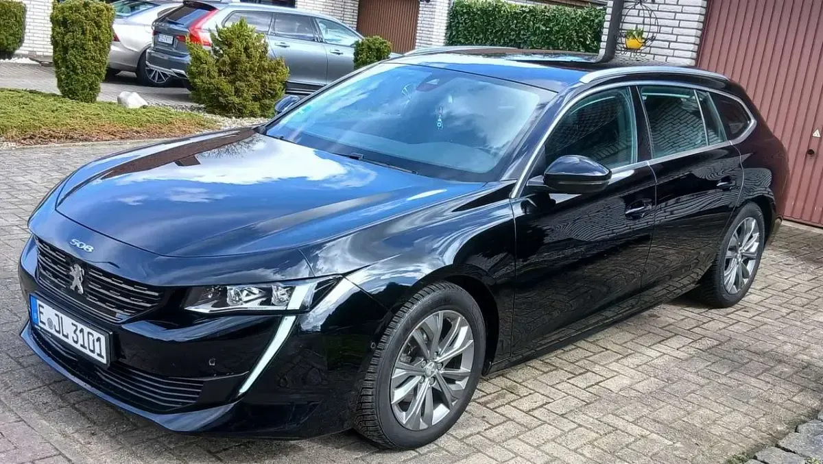 Gebraucht Peugeot 508 SW Allure 181 PS (133 kW) 2019 Schwarz Kombi
