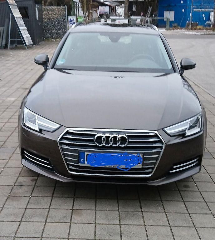 Braun Gebraucht 2018 Audi A4 Sport Kombi | 16.750 € (Fairer Preis) - Bild 1/4