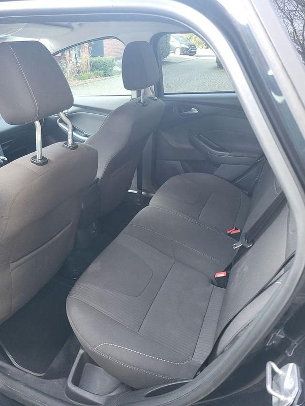 Gebraucht Ford Focus Titanium 150 PS (110 kW) 2011 Schwarz Kombi