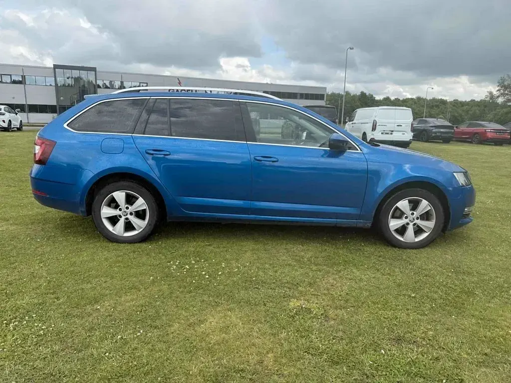 Gebraucht Skoda Octavia 150 PS (110 kW) 2019 Blau Limousine
