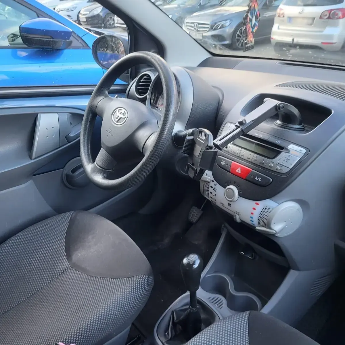 Gebraucht Toyota Aygo 68 PS (50 kW) 2009 Blau Kleinwagen