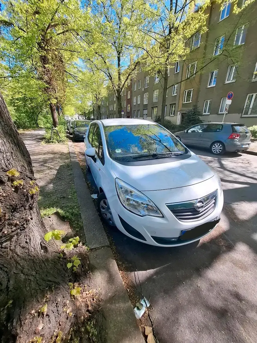 Używany Opel Meriva 101 KM (74 kW) 2012 Biały Minivan
