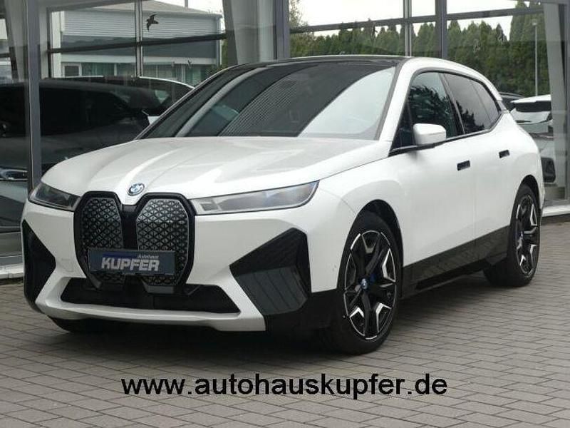 Gebraucht BMW iX Sport Line 384 kW (523 PS) 2023 Mineralweiss SUV