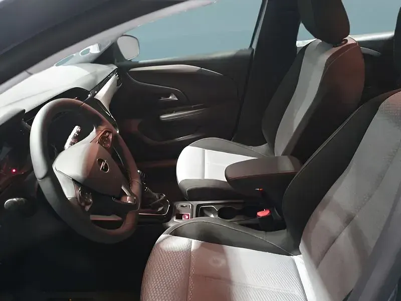 Novo Opel Corsa 101 HP (74 kW) 2025 Preto Citadino