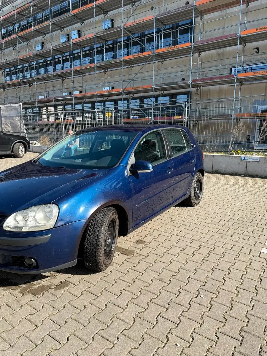 Gebraucht VW Golf V Edition 75 PS (55 kW) 2005 Blau Kleinwagen