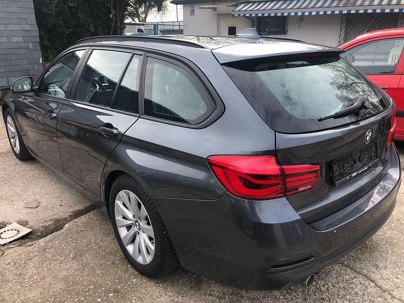 Gebraucht BMW 316 Advantage 116 PS (85 kW) 2017 Grau Kombi