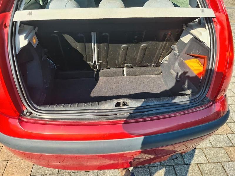 Gebraucht Citroën C3 Style 73 PS (53 kW) 2005 Rot Limousine