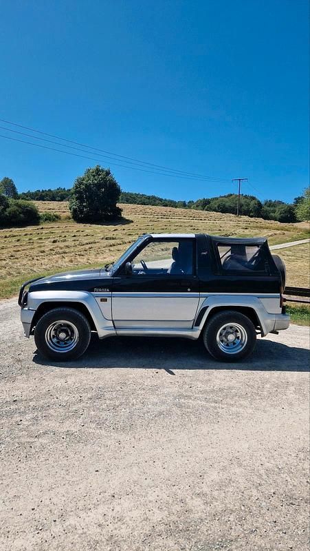 Schwarz Gebraucht 1989 Daihatsu Rocky SUV | 10.000 € - Bild 1/4