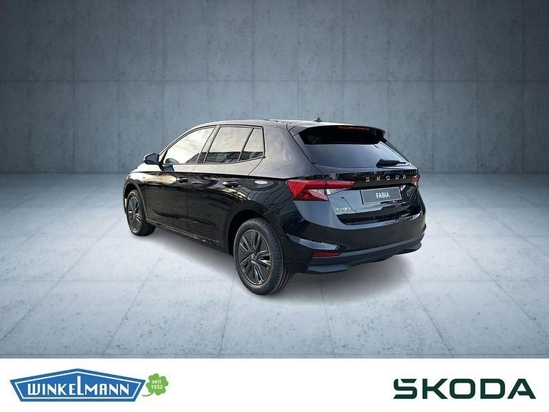 Neu Skoda Fabia Tour 116 PS (85 kW) 2025 Schwarz Limousine