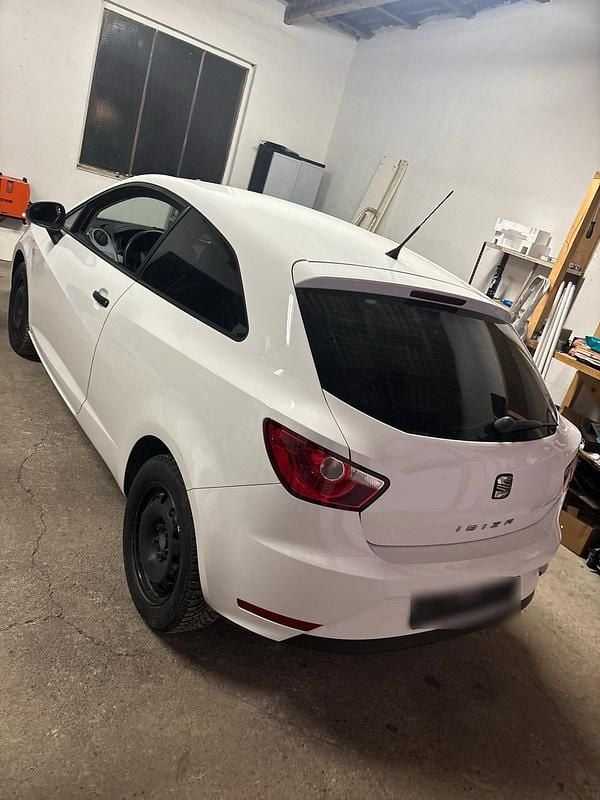 Gebraucht Seat Ibiza 86 PS (63 kW) 2012 Weiß Kleinwagen