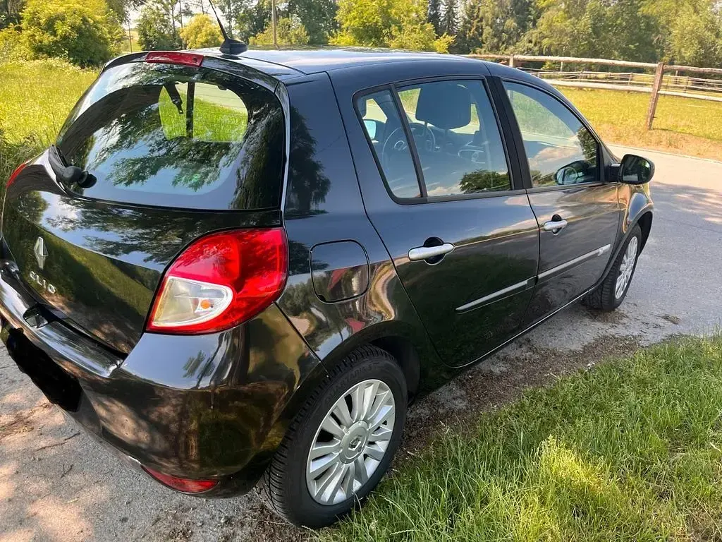 Gebraucht Renault Clio Expression 75 PS (55 kW) 2011 Schwarz Limousine