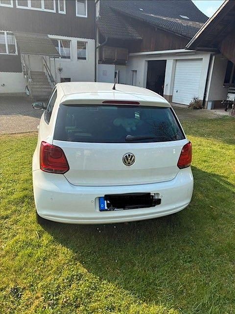 Gebraucht VW Polo Style 69 PS (50 kW) 2011 Weiß Kleinwagen