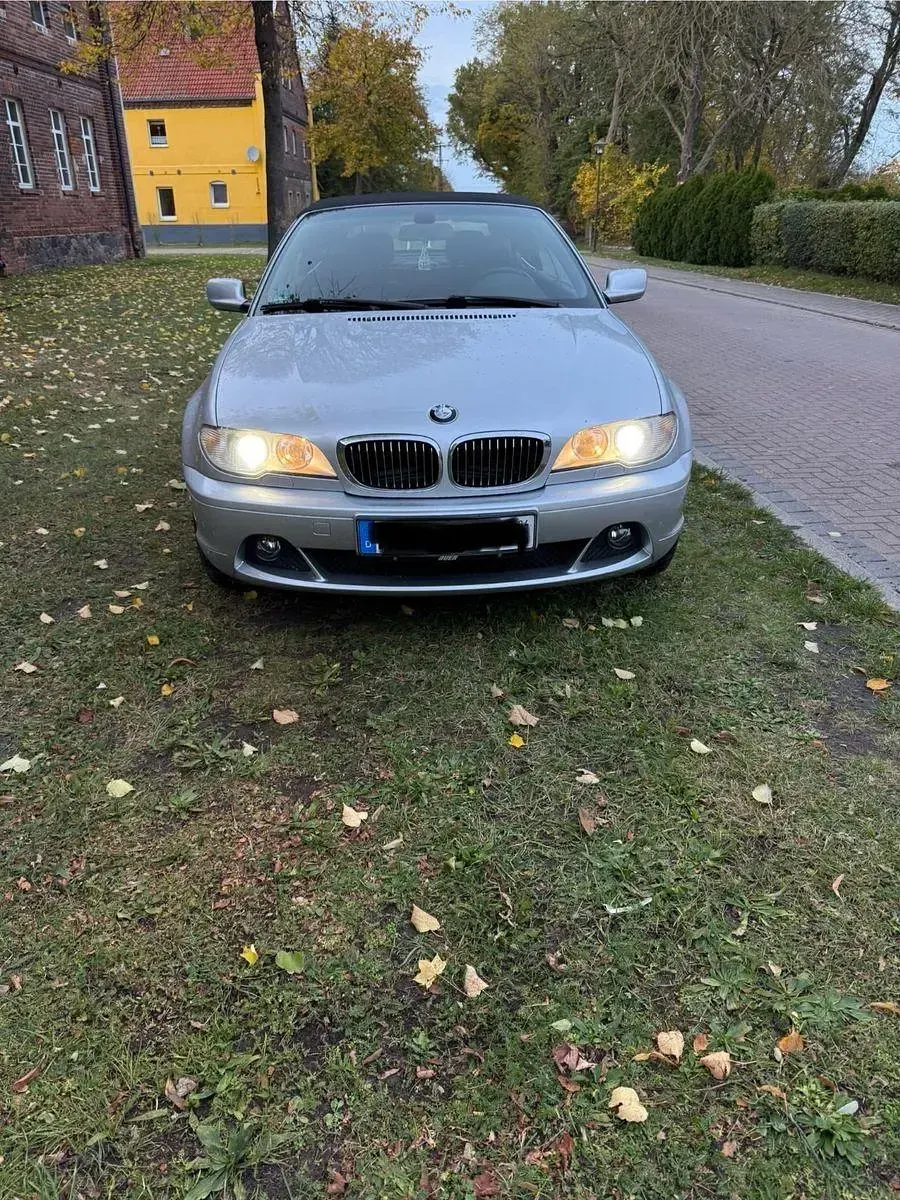 Gebraucht BMW 325 Cabriolet 192 PS (141 kW) 2005 Silber Cabrio