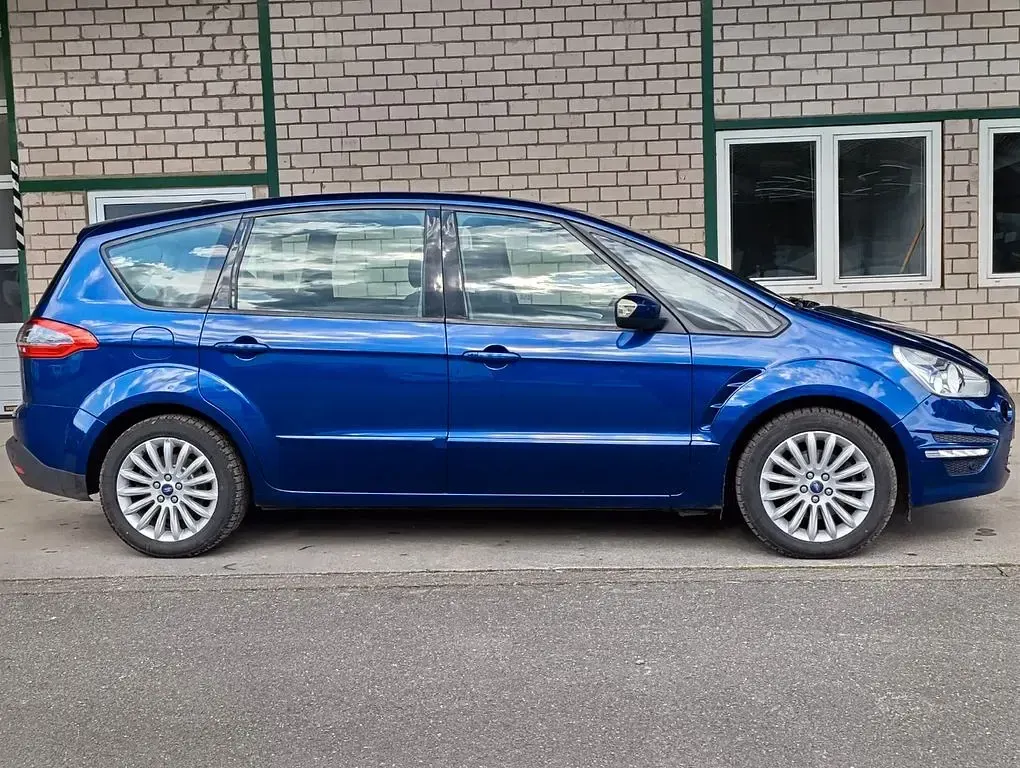 Gebraucht Ford S-MAX Business Edition 163 PS (119 kW) 2015 Blau Van / Kleinbus