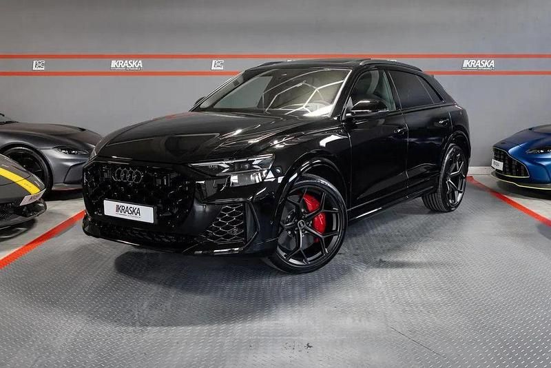 Neu Audi RS Q8 Performance 640 PS (470 kW) 2026 Schwarz SUV