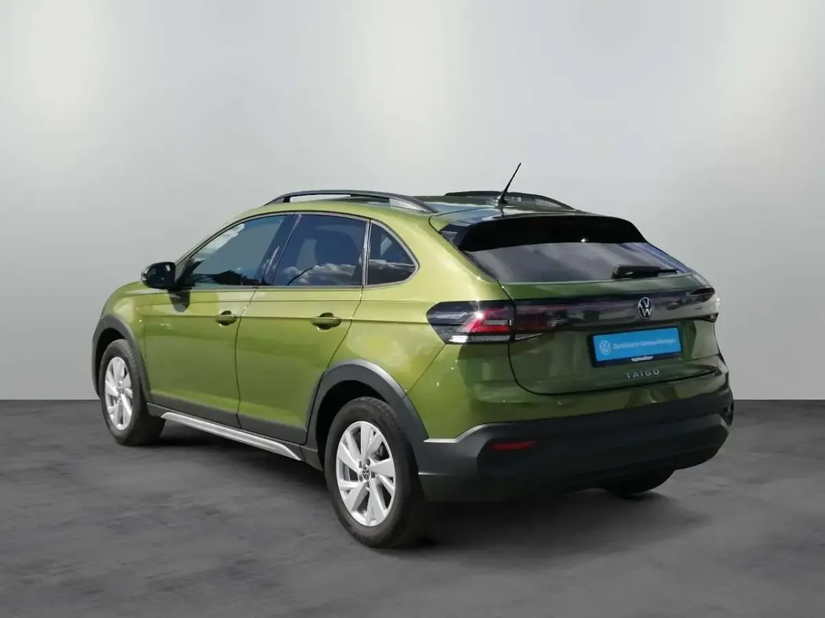 Gebraucht VW Taigo Life 150 PS (110 kW) 2023 Visual green metallic SUV