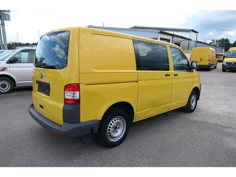 Gebraucht VW T5 84 PS (61 kW) 2012 Ginstergelb r1032 Van