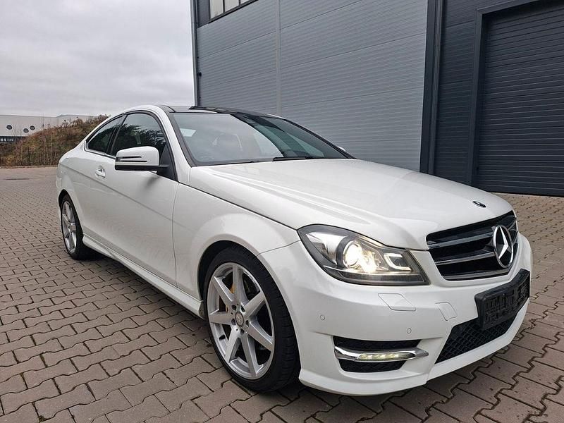 Weiß Gebraucht 2014 Mercedes C350 AMG | 22.500 € - Bild 1/4