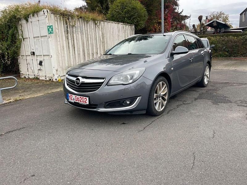 Grau Gebraucht 2016 Opel Insignia Innovation Kombi | 4.890 € (Fairer Preis) - Bild 1/4