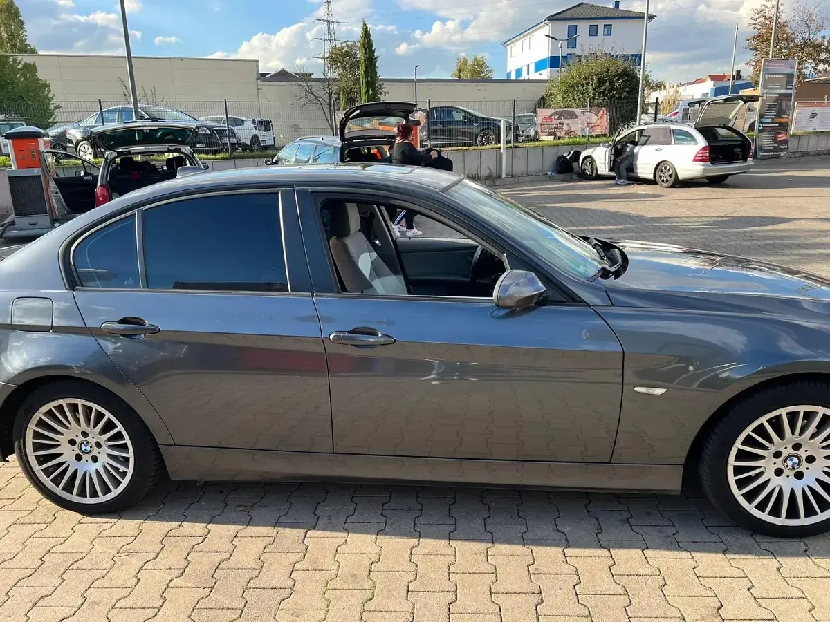 Gebraucht BMW 320 190 PS (139 kW) 2007 Andere farben Limousine