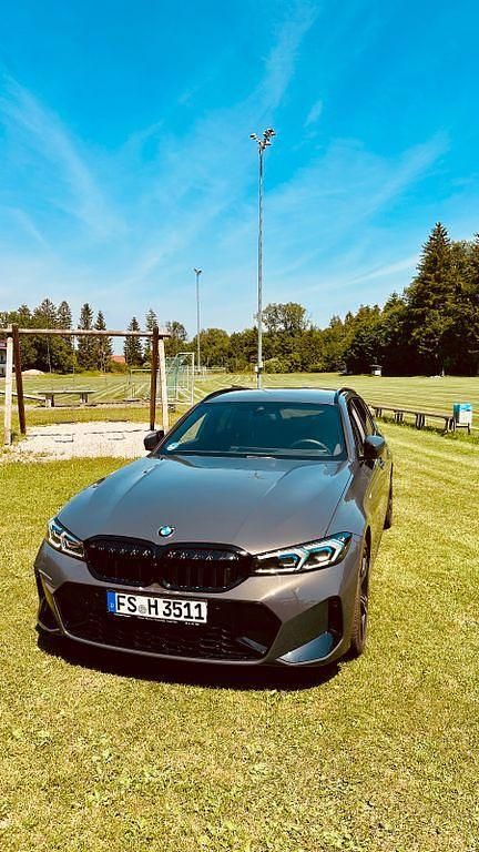 Schwarz Gebraucht 2024 BMW 318 Performance Kombi | 38.000 € (Etwas zu teuer) - Bild 1/4