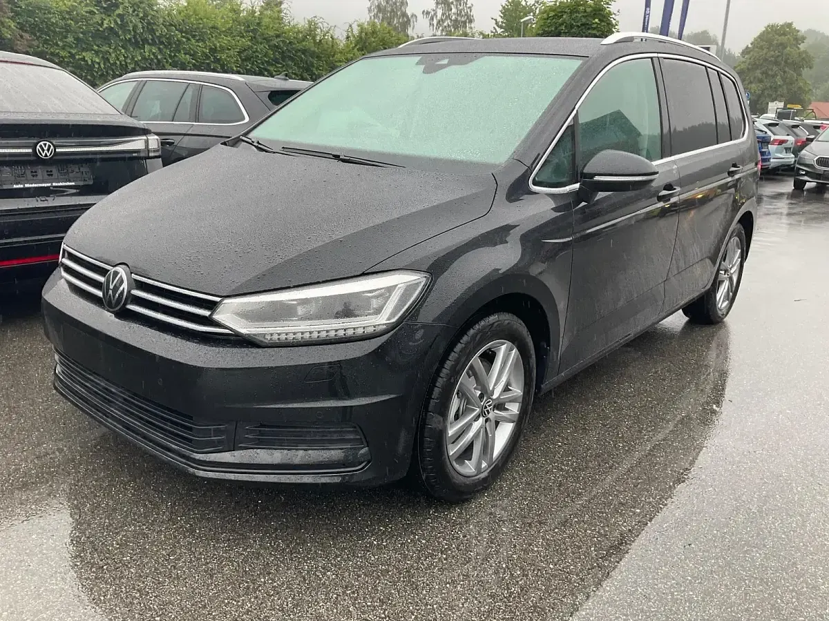Gebraucht VW Touran Comfortline 150 PS (110 kW) 2026 Van / Kleinbus