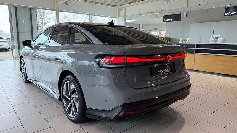 Gebraucht VW ID.7 Pro 210 kW (286 PS) 2024 Grau Limousine