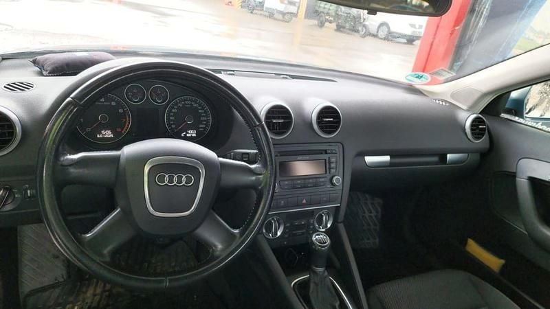 Używany Audi A3 125 KM (91 kW) 2010 Niebieski Hatchback
