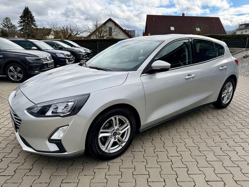 Gebraucht Ford Focus Cool & Connect 95 PS (69 kW) 2020 Silber Limousine