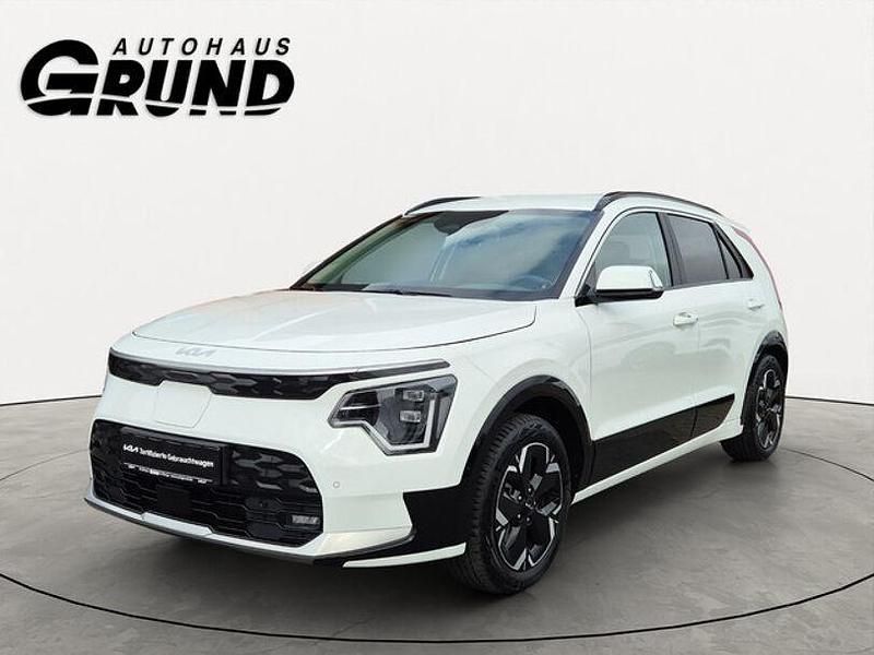 Gebraucht Kia e-Niro Inspiration 150 kW (204 PS) 2023 Weiss / schneeweiss SUV