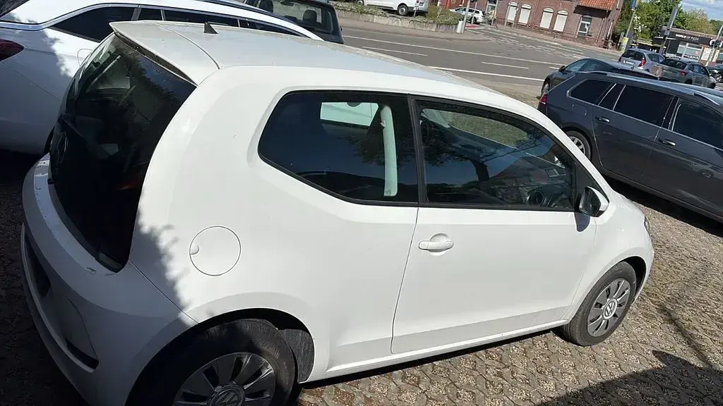 Usado VW up! move up! 68 CV (50 kW) 2018 Blanco Utilitario