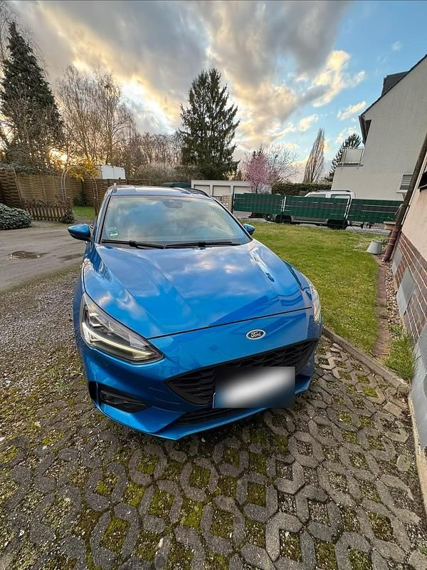 Gebraucht Ford Focus ST-Line 151 PS (111 kW) 2018 Blau Kombi