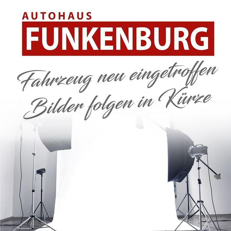 Weiß Gebraucht 2019 Mercedes A220 Limousine | 22.900 € (Fairer Preis) - Bild 1/4
