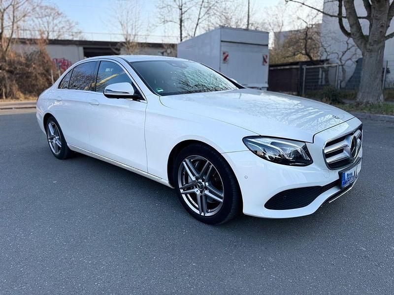 Gebraucht Mercedes E350 Avantgarde 258 PS (189 kW) 2017 Weiß Limousine