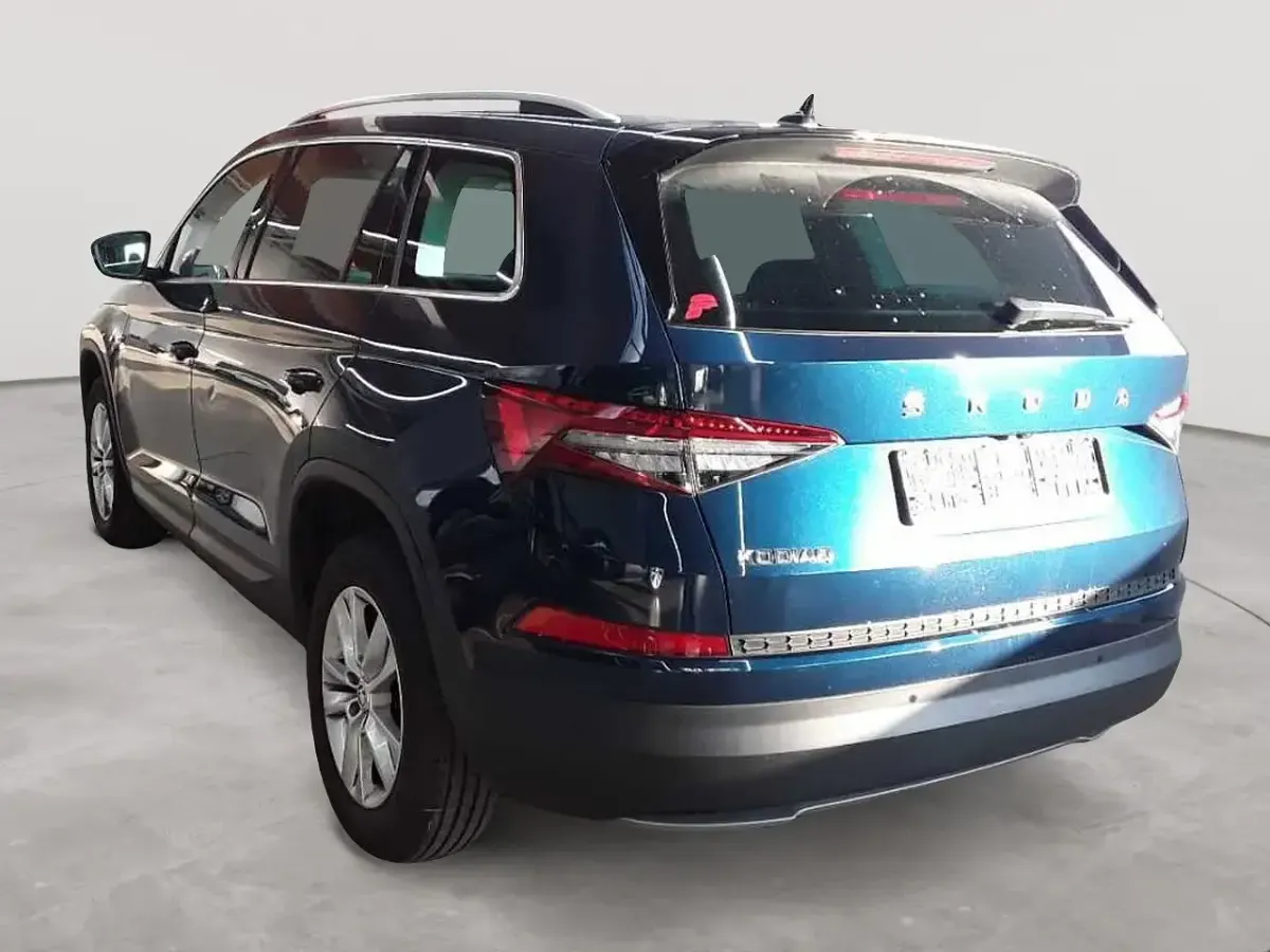 Gebraucht Skoda Kodiaq Ambition 150 PS (110 kW) 2023 Lavablau metallic SUV
