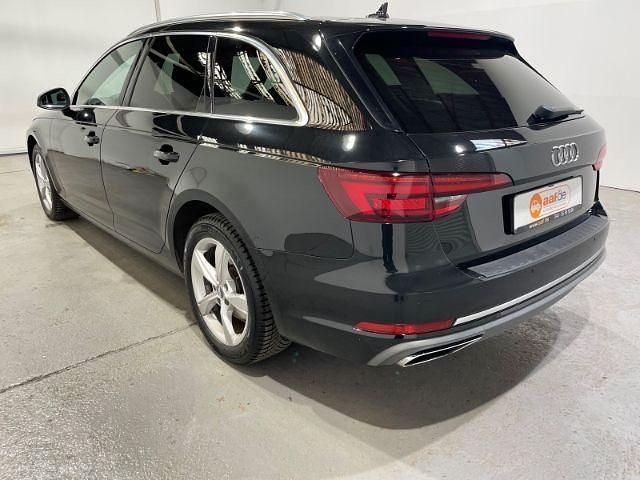 Gebraucht Audi A4 Sport 122 PS (89 kW) 2019 Schwarz Kombi