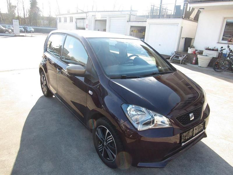 Gebraucht Seat Mii Cosmopolitan 60 PS (44 kW) 2017 Violet Kleinwagen