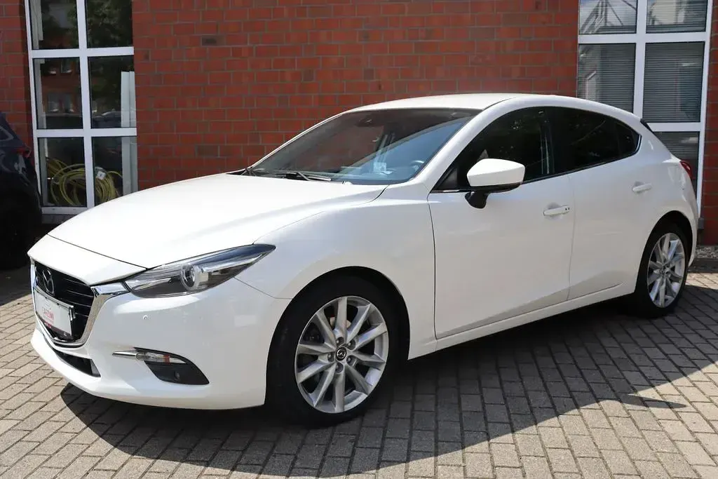 Gebraucht Mazda 3 Sports-Line 150 PS (110 kW) 2017 Weiß Limousine