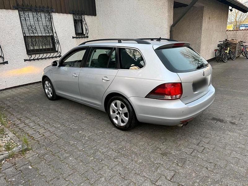 Gebraucht VW Golf 122 PS (89 kW) 2010 Silber Cabrio