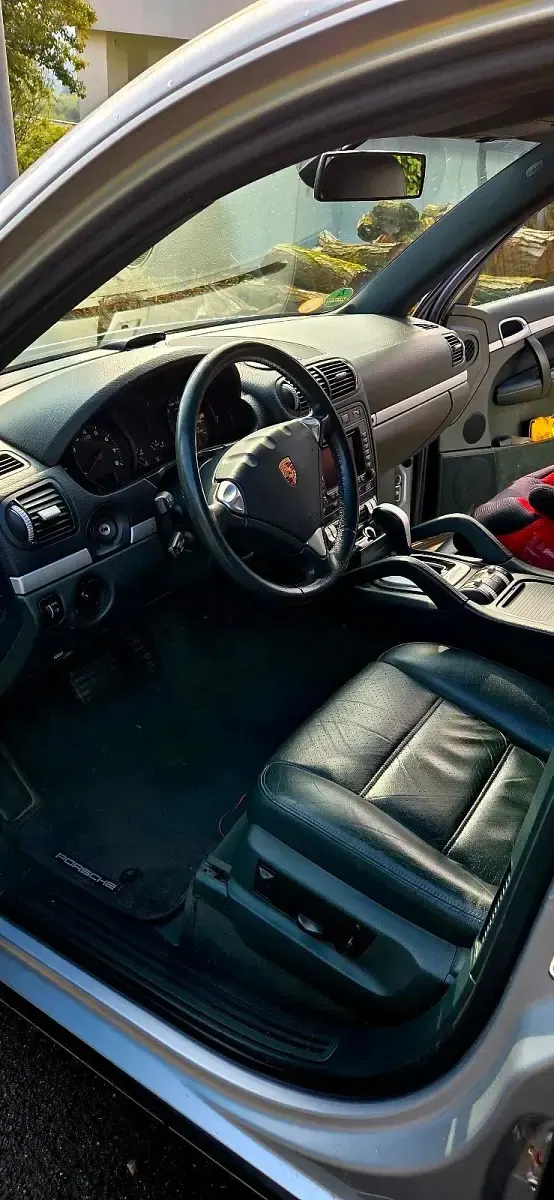 Second-hand Porsche Cayenne 250 CP (183 kW) 2004 Argintiu SUV
