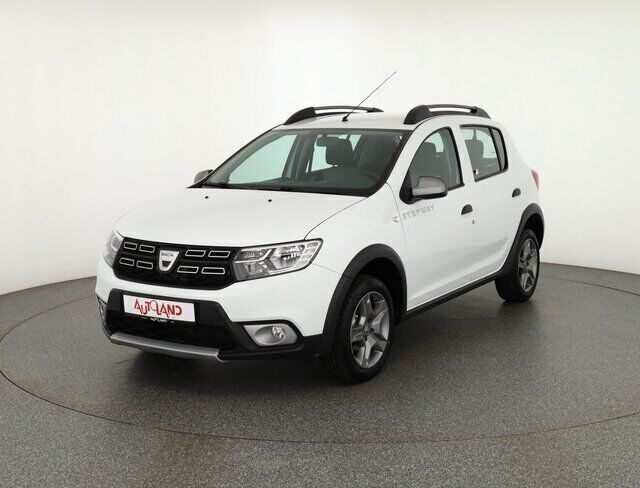 Andere Gebraucht 2019 Dacia Sandero Stepway Kleinwagen | 11.990 € (Teuer) - Bild 1/4