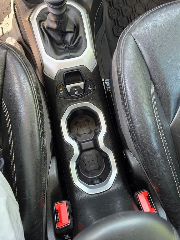 Gebraucht Jeep Renegade Limited 140 PS (102 kW) 2016 Gelb SUV