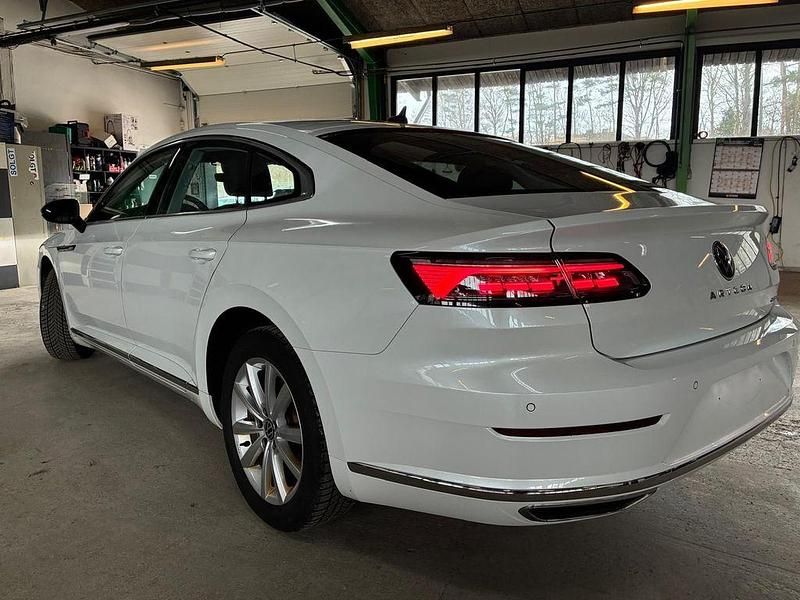 Gebraucht VW Arteon Elegance 156 PS (114 kW) 2021 Weiß Kleinwagen